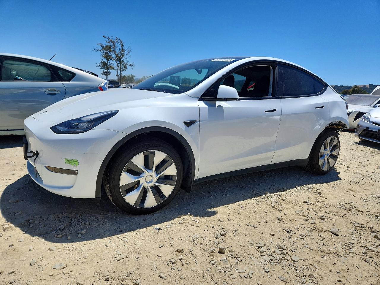 7SAYGDEE9NF363838 · 2022 TESLA MODEL Y