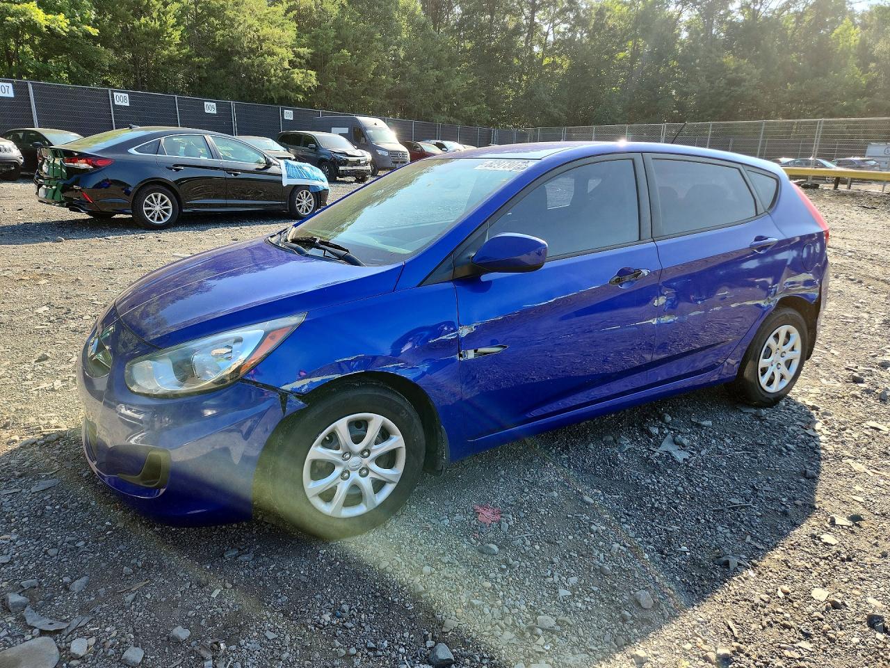 KMHCT5AE5DU097802 · 2013 HYUNDAI ACCENT