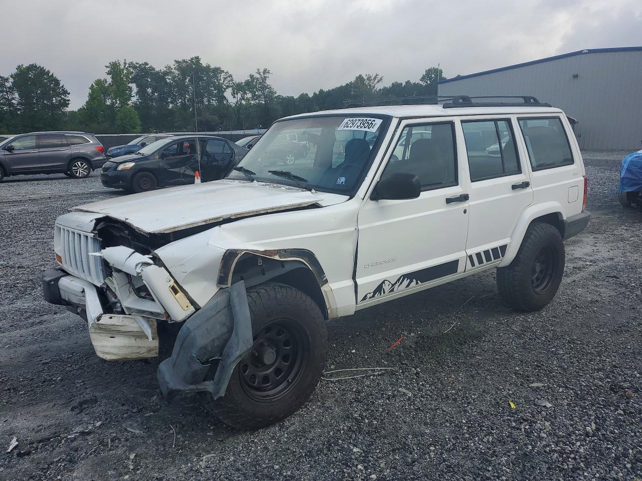 1J4FF48S6YL225775 · 2000 JEEP CHEROKEE