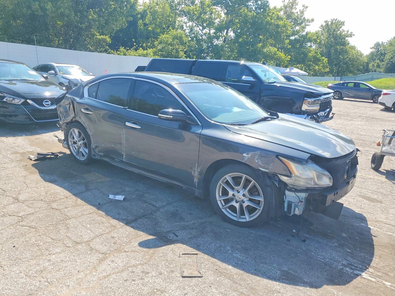 1N4AA5AP3BC832577 · 2011 NISSAN MAXIMA · 4/12