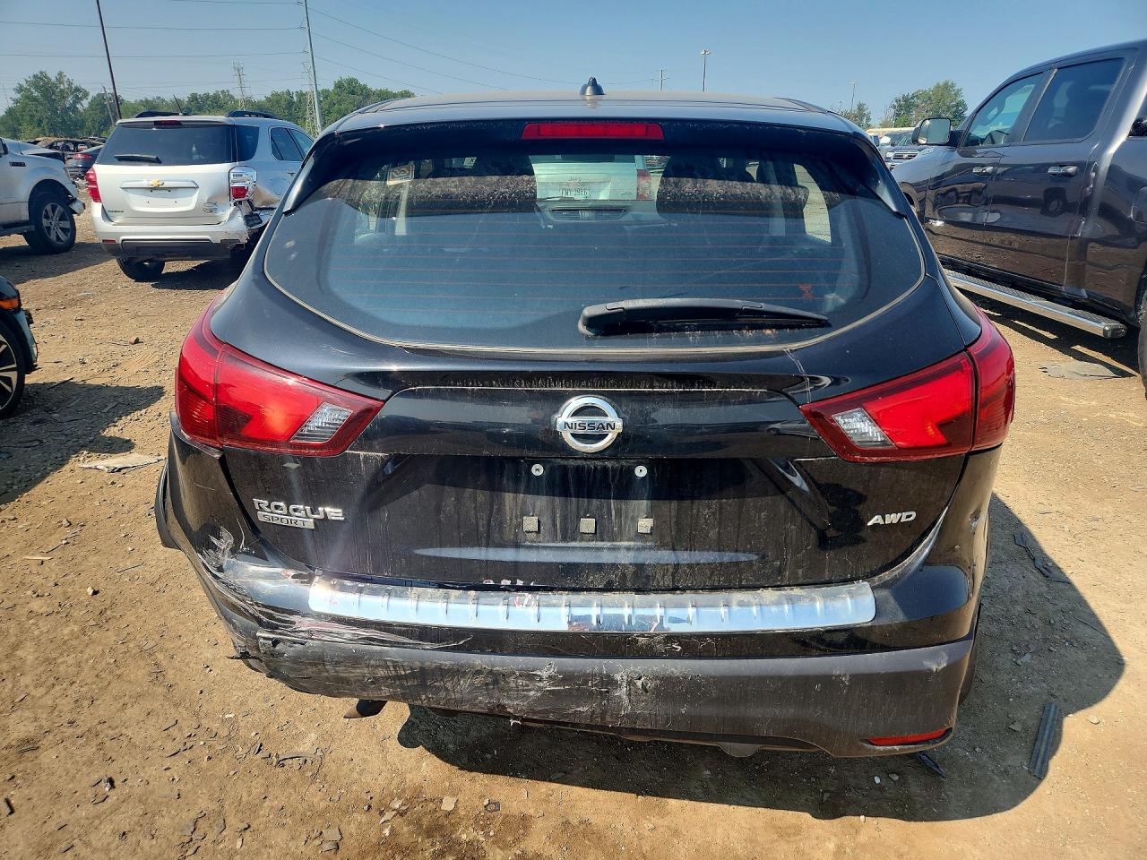 JN1BJ1CR9HW105752 · 2017 NISSAN ROGUE SPORT · 6/12