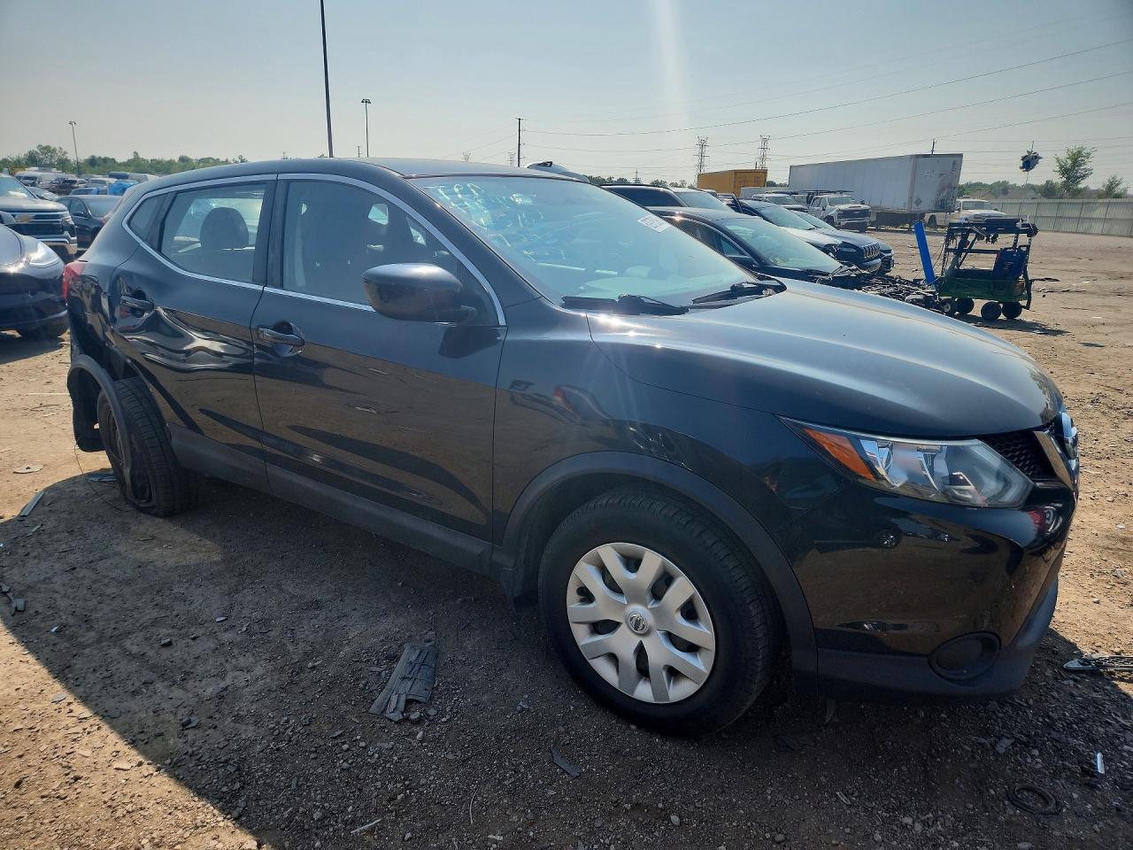 JN1BJ1CR9HW105752 · 2017 NISSAN ROGUE SPORT · 4/12