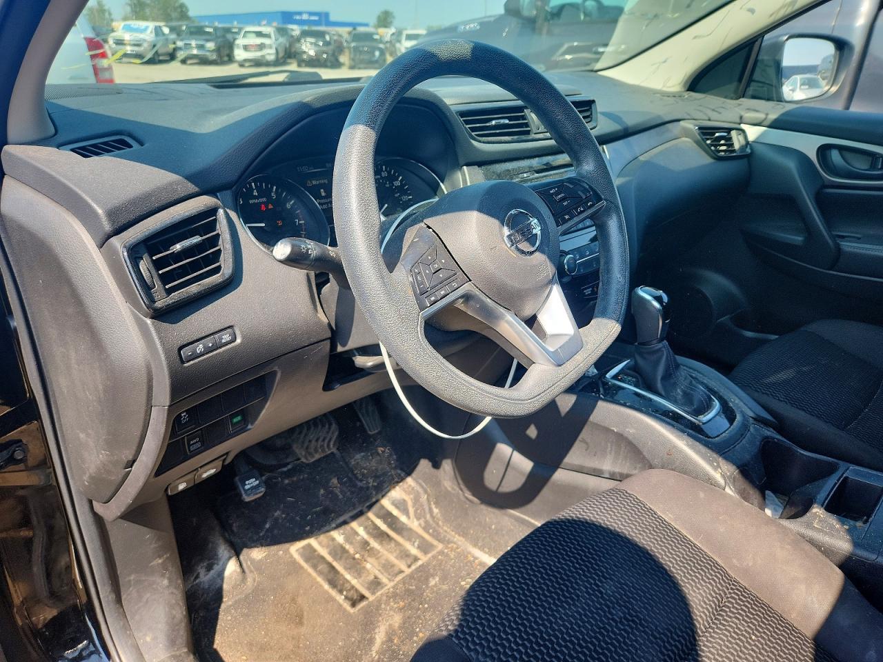 JN1BJ1CR9HW105752 · 2017 NISSAN ROGUE SPORT · 8/12