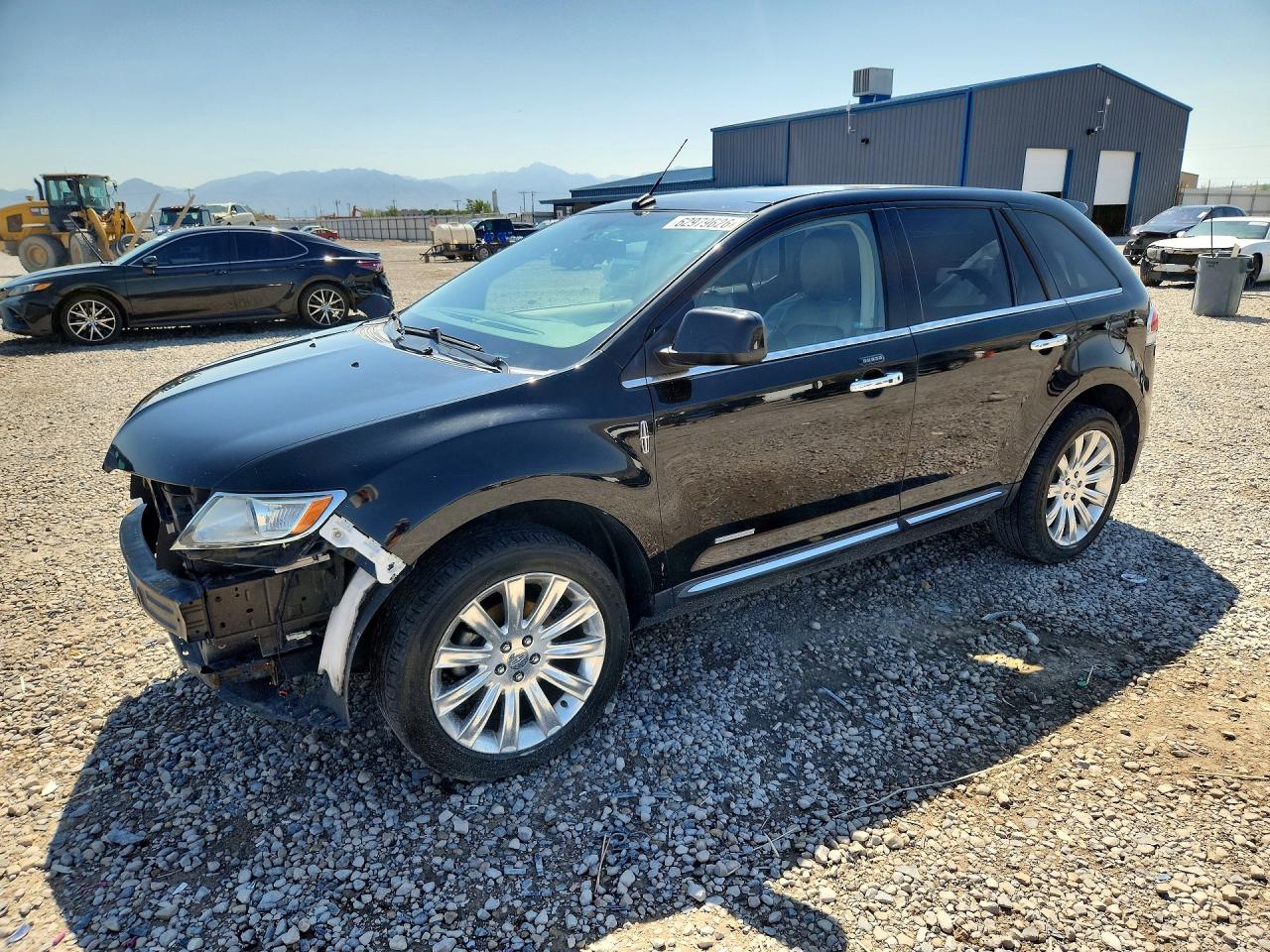 2LMDJ8JK7BBJ00417 · 2011 LINCOLN MKX