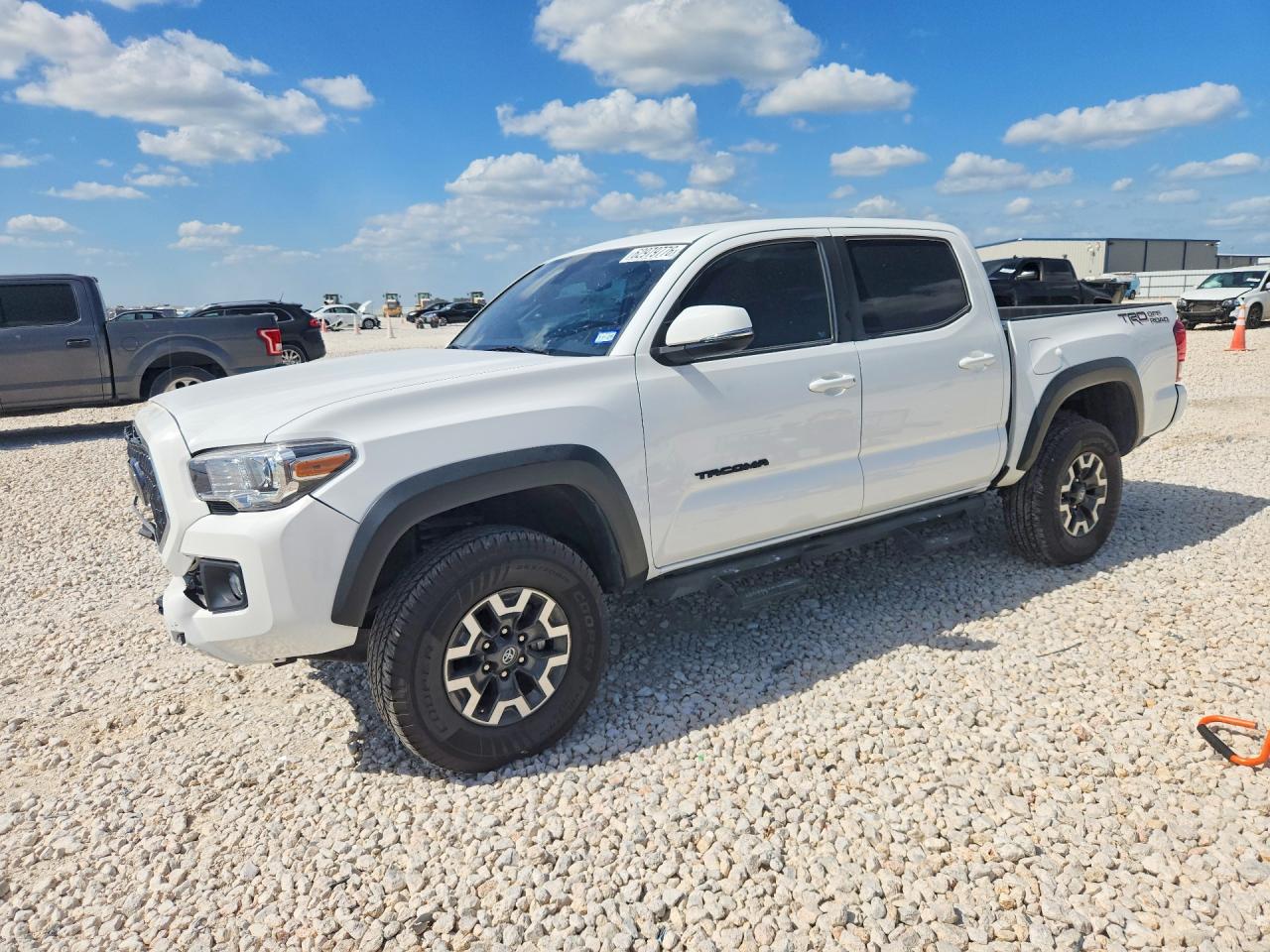 3TMAZ5CN4KM082443 · 2019 TOYOTA TACOMA