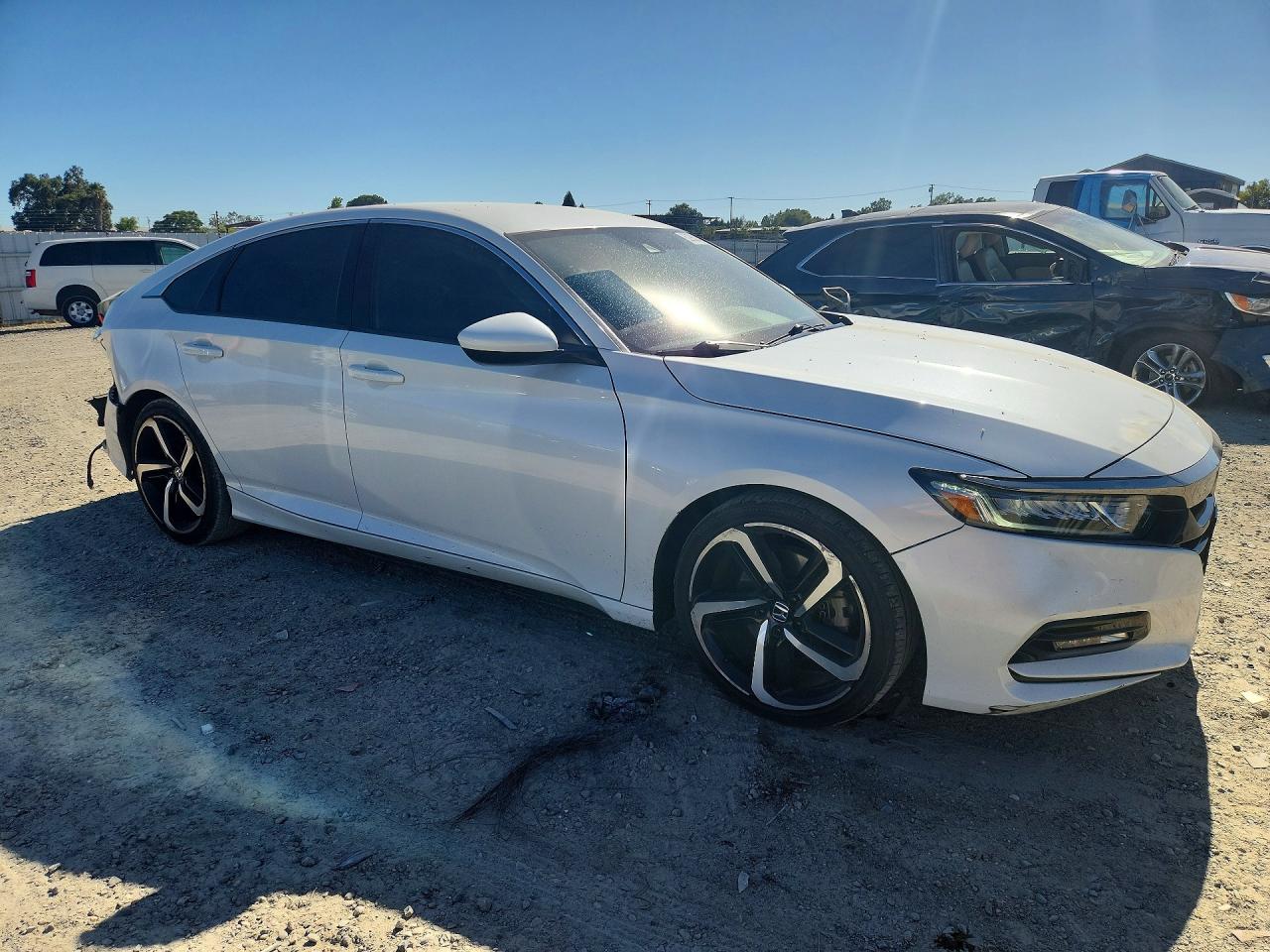 1HGCV1F34JA147781 · 2018 HONDA ACCORD · 4/12