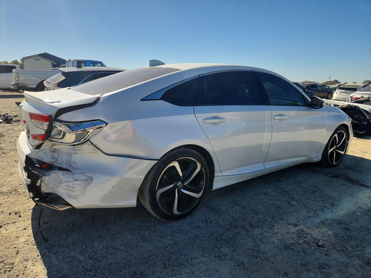 1HGCV1F34JA147781 · 2018 HONDA ACCORD · 3/12