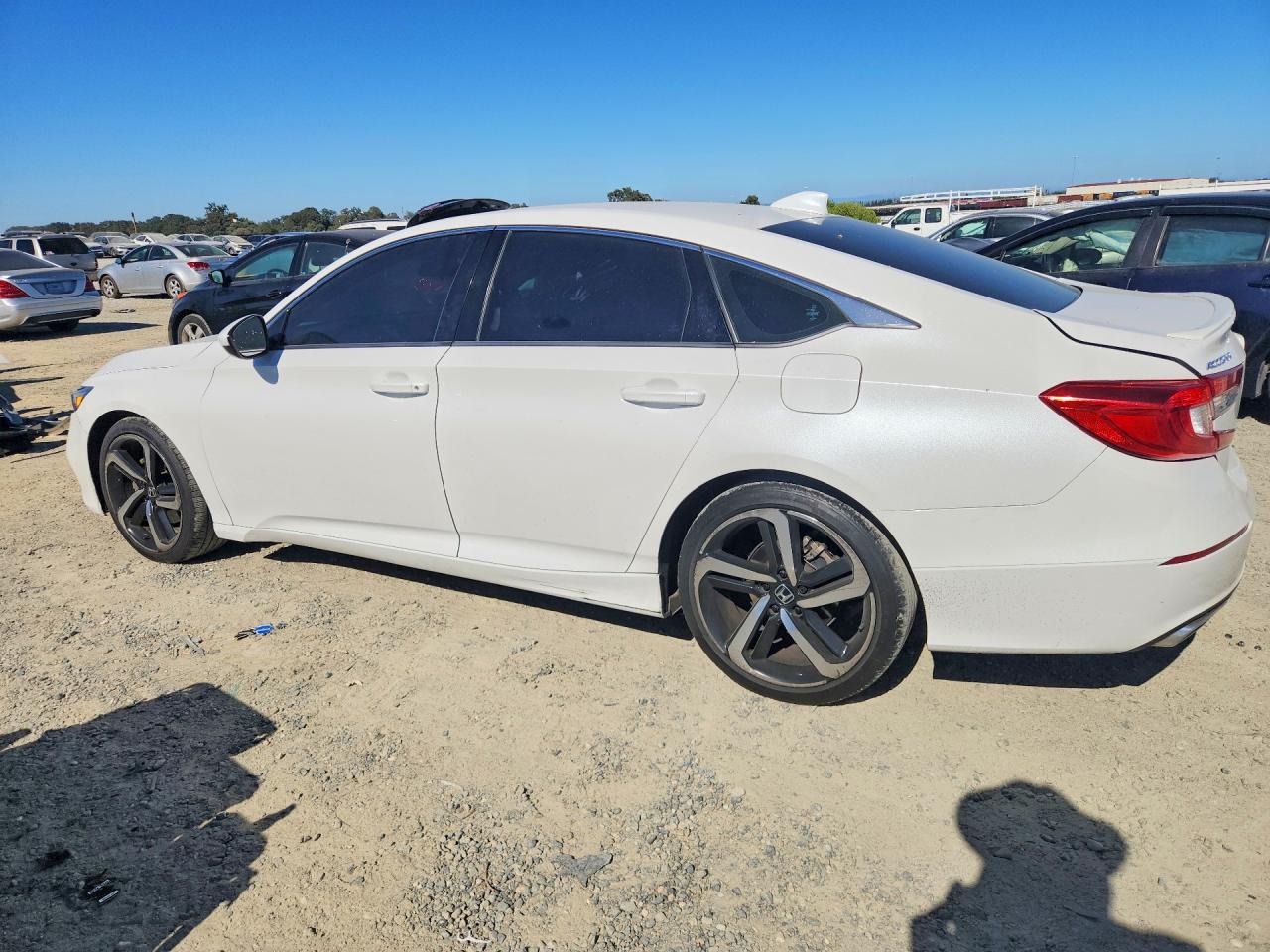 1HGCV1F34JA147781 · 2018 HONDA ACCORD · 2/12