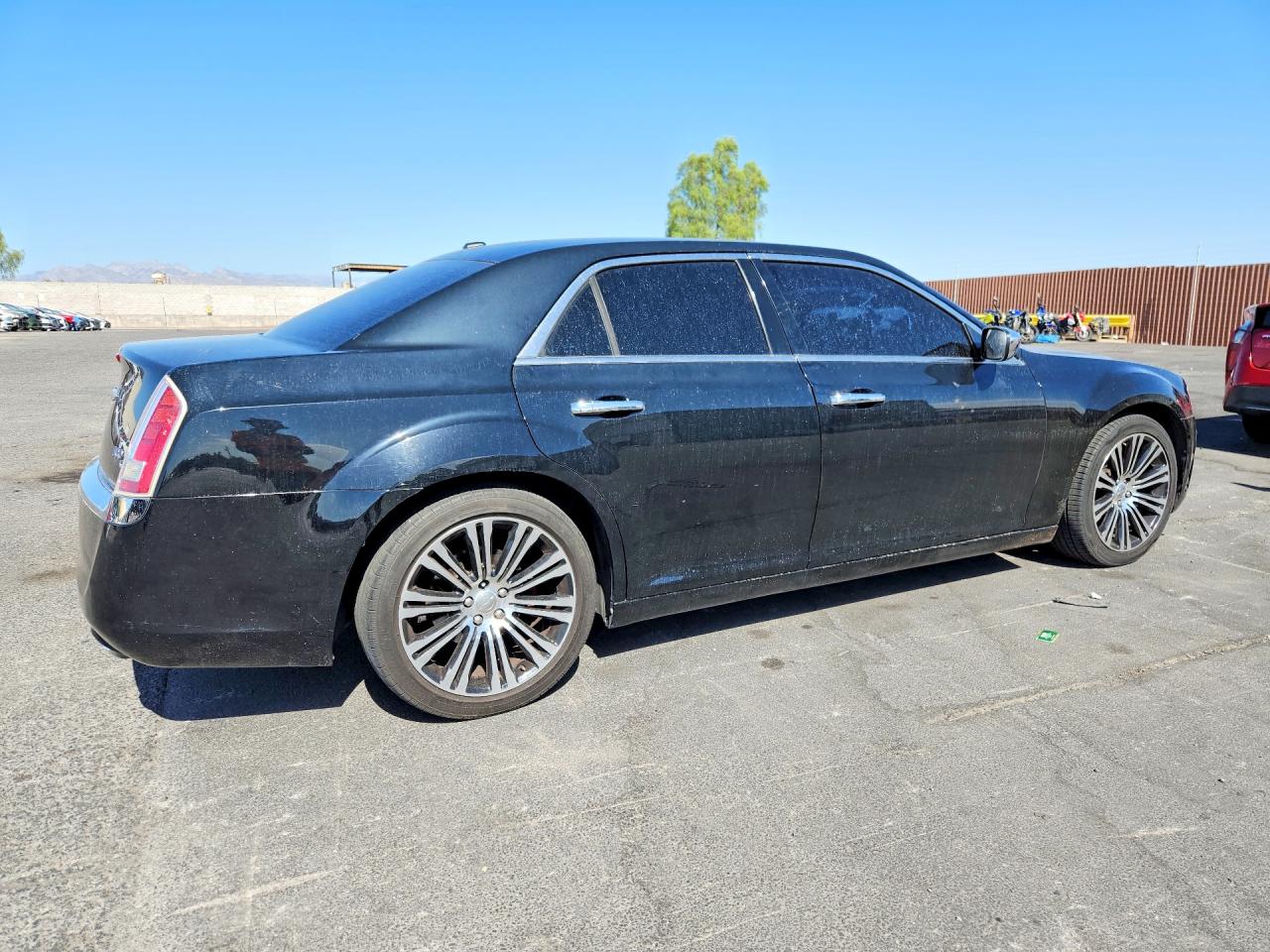 2C3CCAET4DH675787 · 2013 CHRYSLER 300C · 3/12