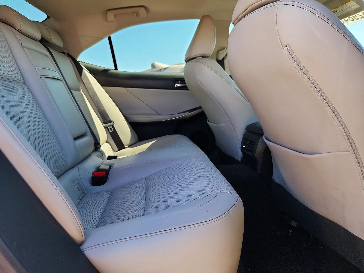JTHBA1D23G5012565 · 2016 LEXUS IS · 10/12