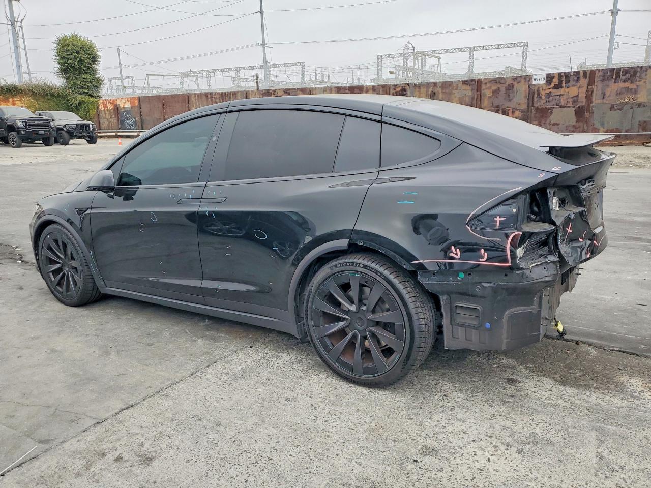 7SAXCAE51NF349793 · 2022 TESLA MODEL X · 2/13