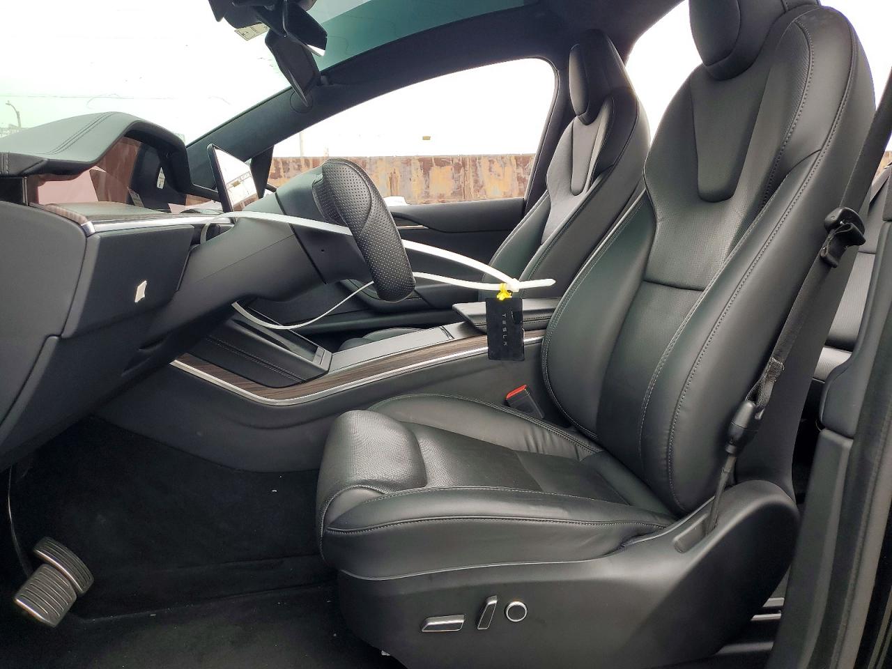 7SAXCAE51NF349793 · 2022 TESLA MODEL X · 7/13