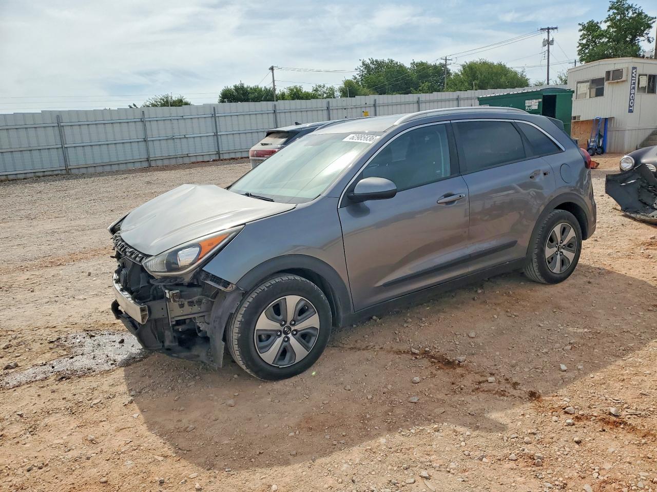 KNDCB3LC0J5179109 · 2018 KIA NIRO