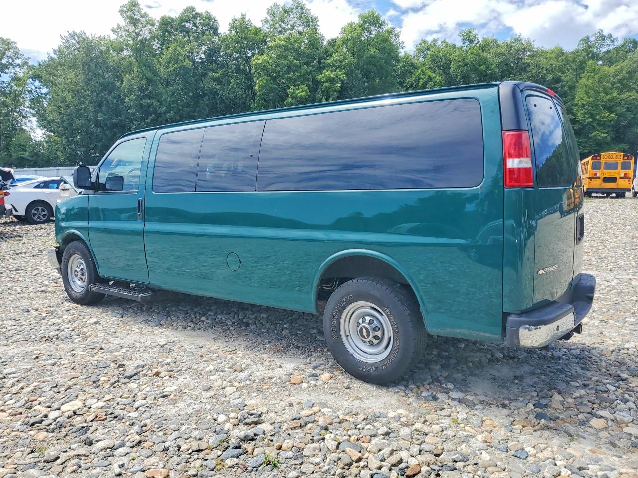1GAZGNFG0K1205182 · 2019 CHEVROLET EXPRESS G3500 · 2/13