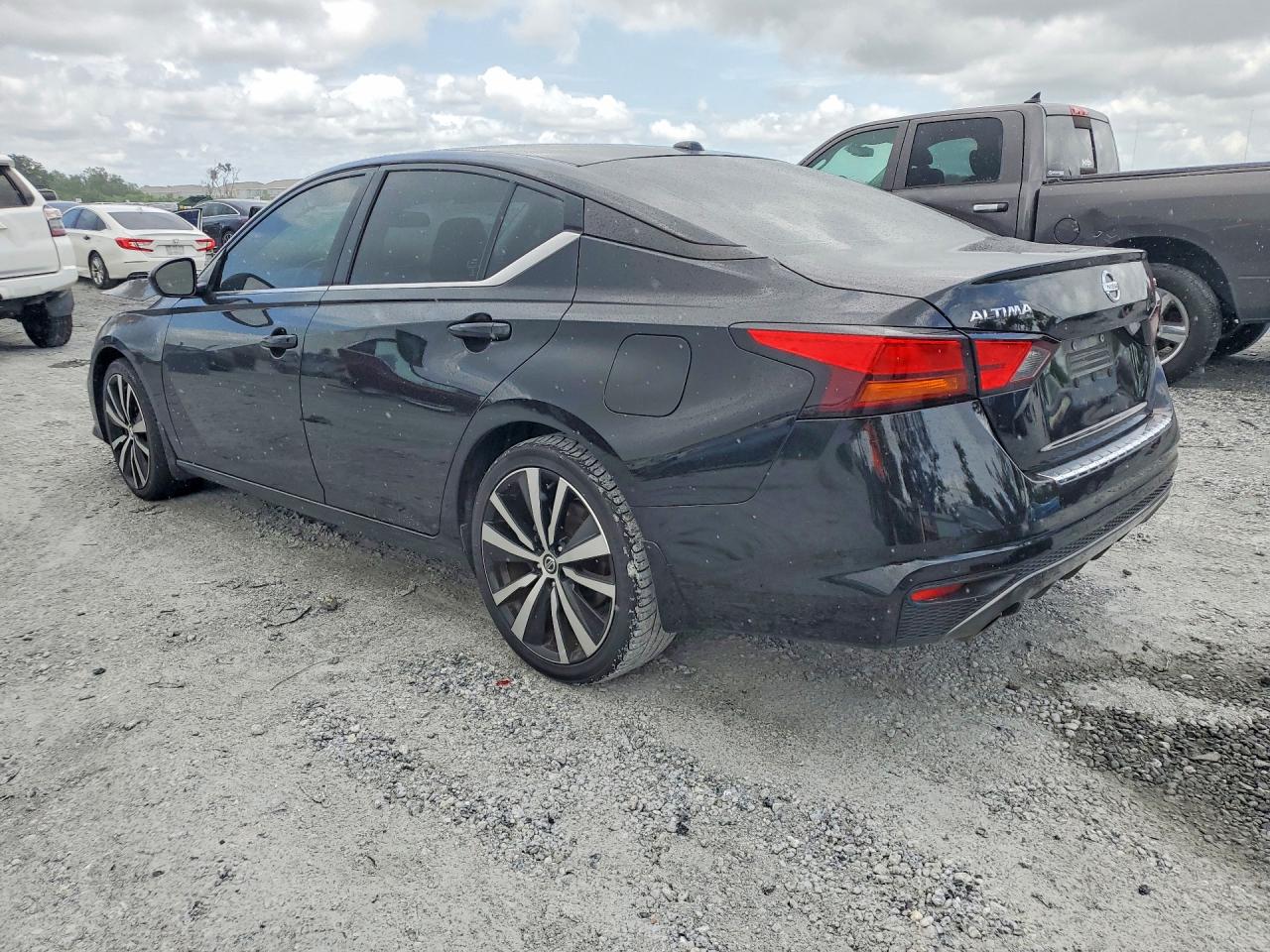 1N4BL4CV1MN327665 · 2021 NISSAN ALTIMA · 2/12