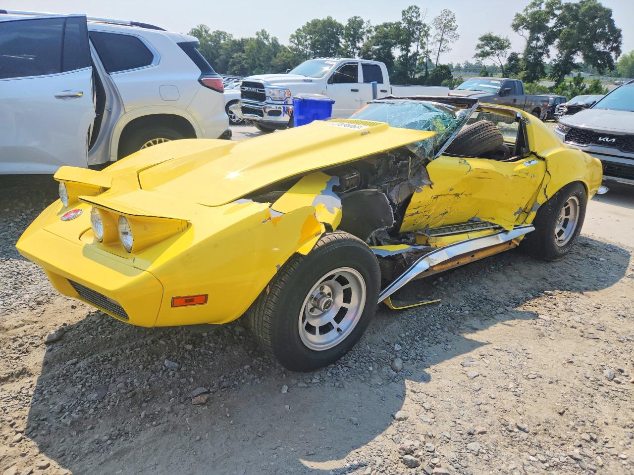1973 CHEVROLET CORVETTE