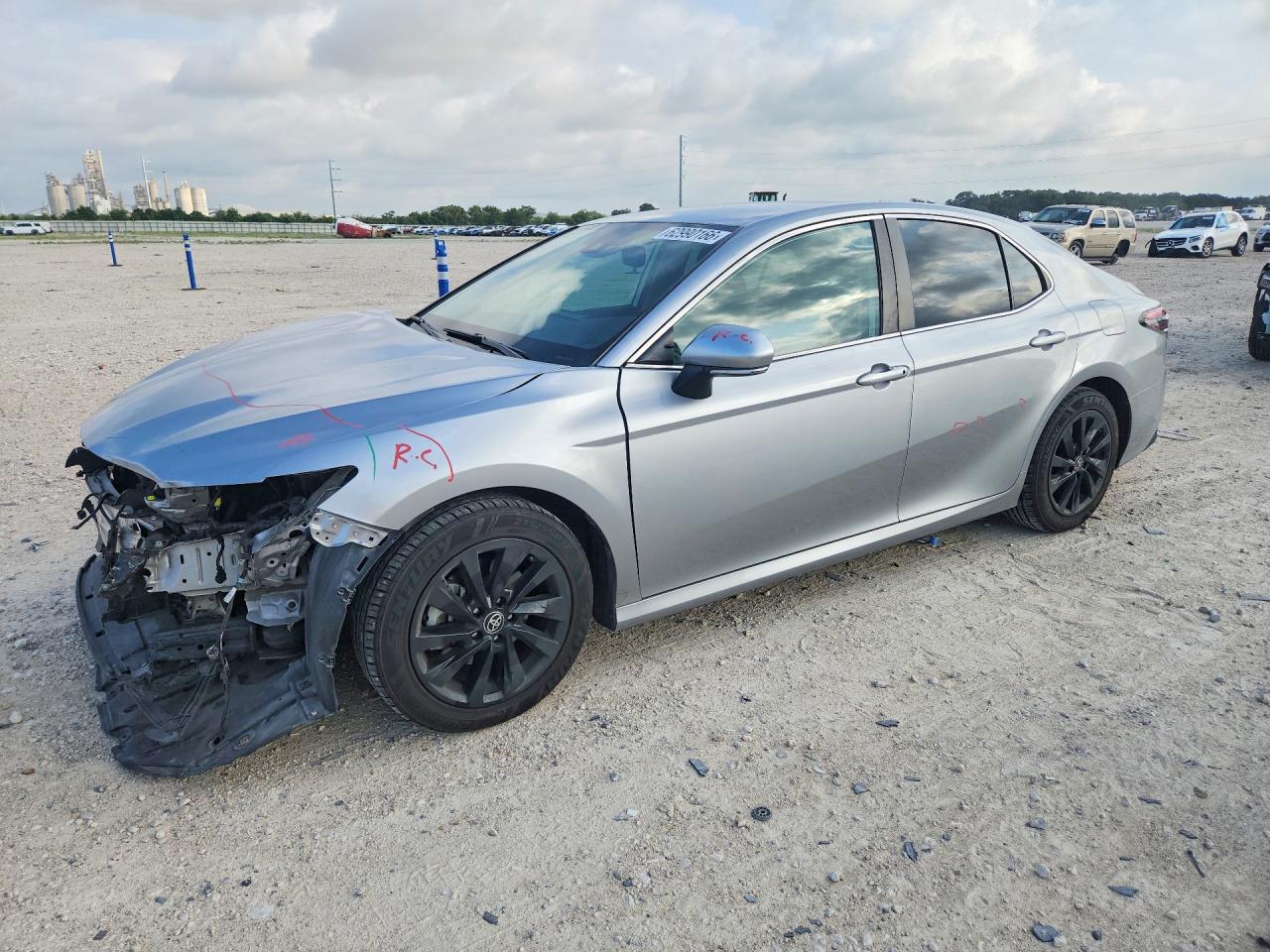 4T1R11AK1NU630129 · 2022 TOYOTA CAMRY
