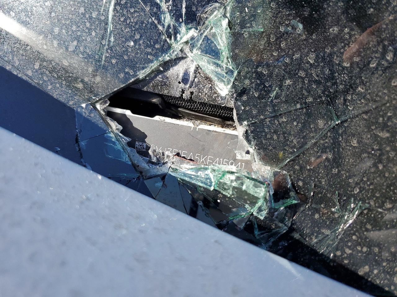 5YJ3E1EA5KF415941 · 2019 TESLA MODEL 3 · 12/12