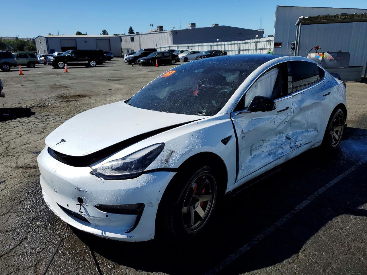 5YJ3E1EA5KF415941 · 2019 TESLA MODEL 3