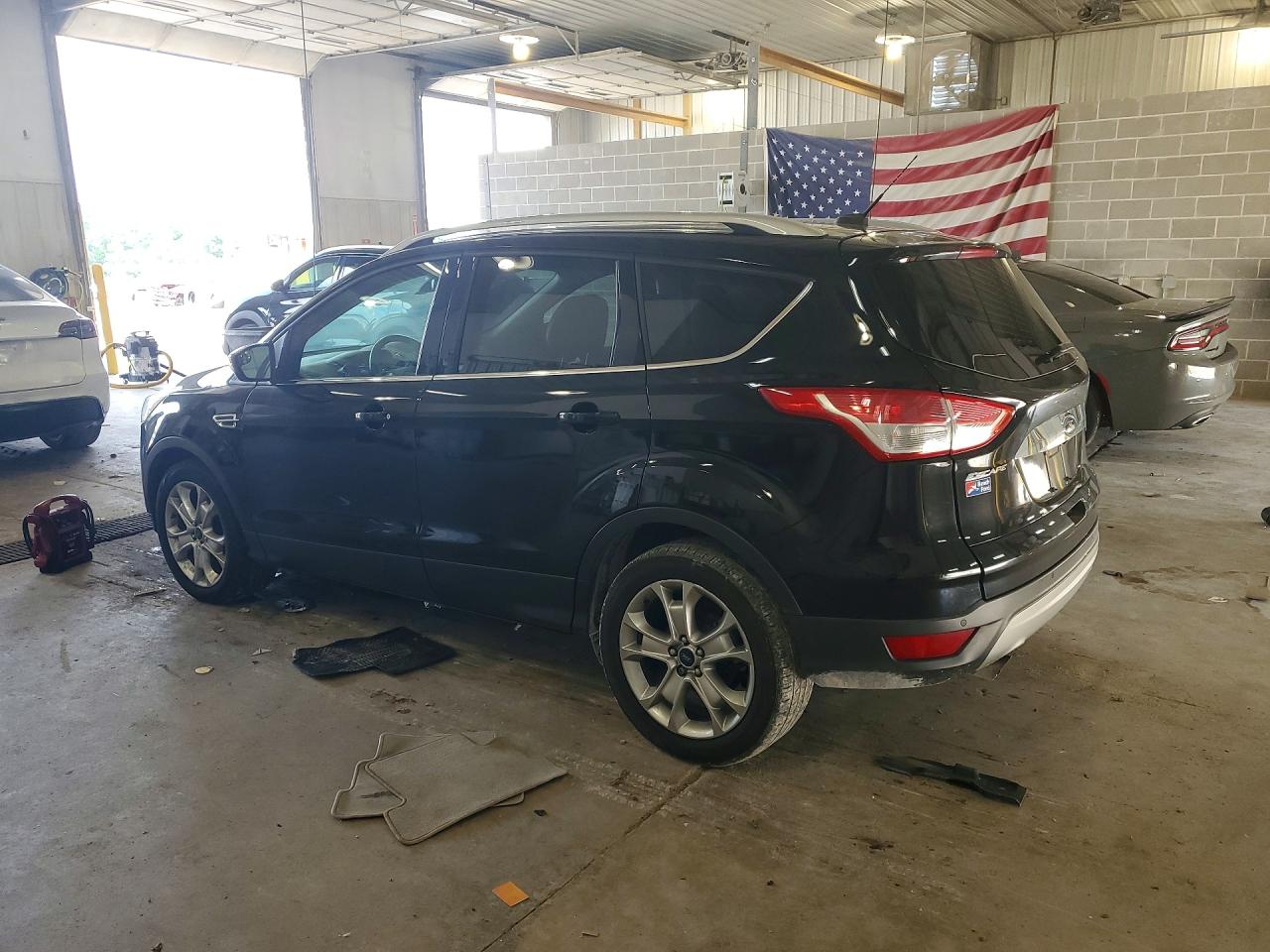1FMCU0JX5GUB20436 · 2016 FORD ESCAPE · 2/13