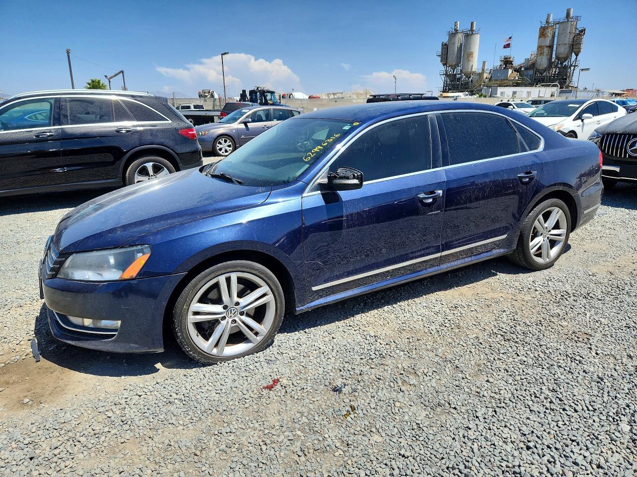 1VWBT7A31FC087963 · 2015 VOLKSWAGEN PASSAT