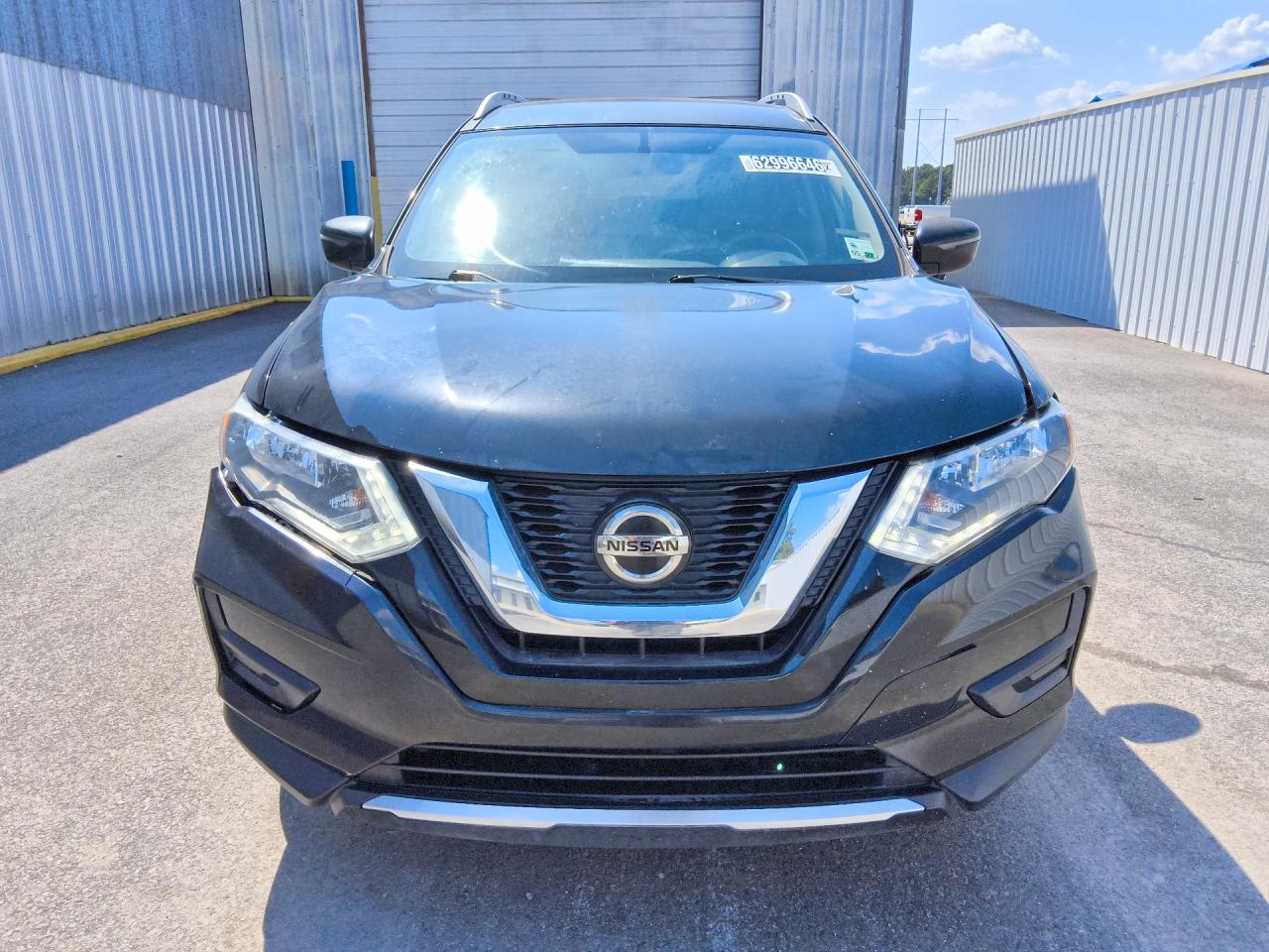 KNMAT2MV7JP579817 · 2018 NISSAN ROGUE · 5/13