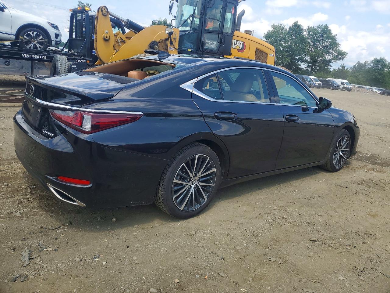 58ADZ1B11SU187722 · 2025 LEXUS ES 350 · 3/12
