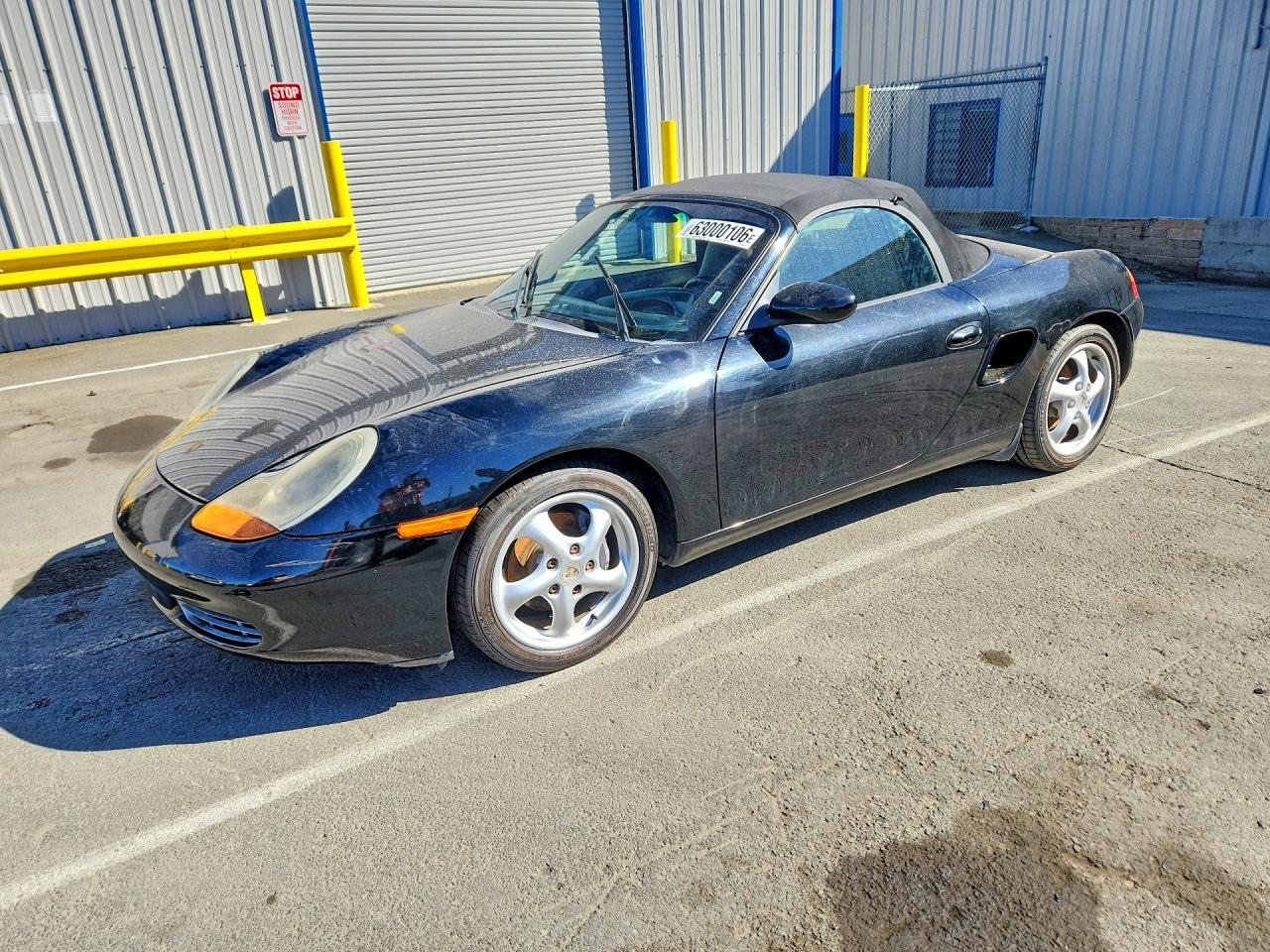 WP0CA2983YU622031 · 2000 PORSCHE BOXSTER