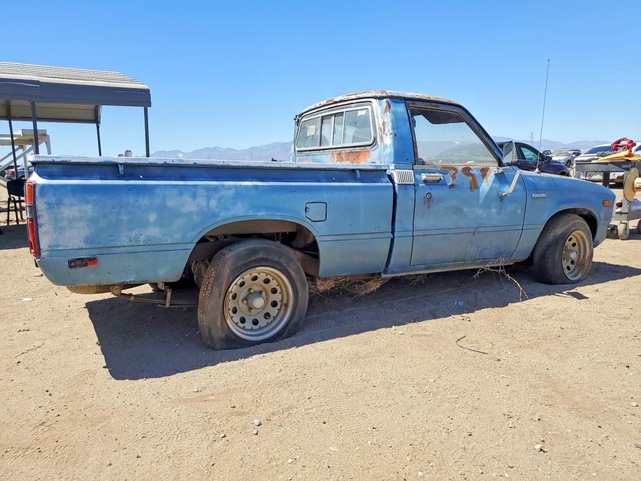 JT4RN34R4C0048821 · 1982 TOYOTA PICKUP · 3/12