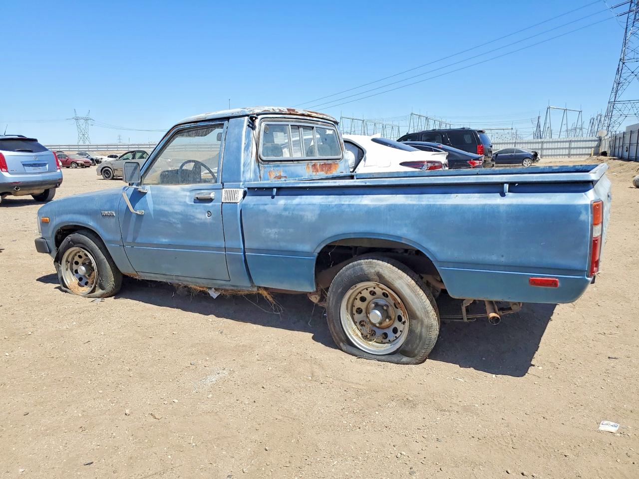 JT4RN34R4C0048821 · 1982 TOYOTA PICKUP · 2/12