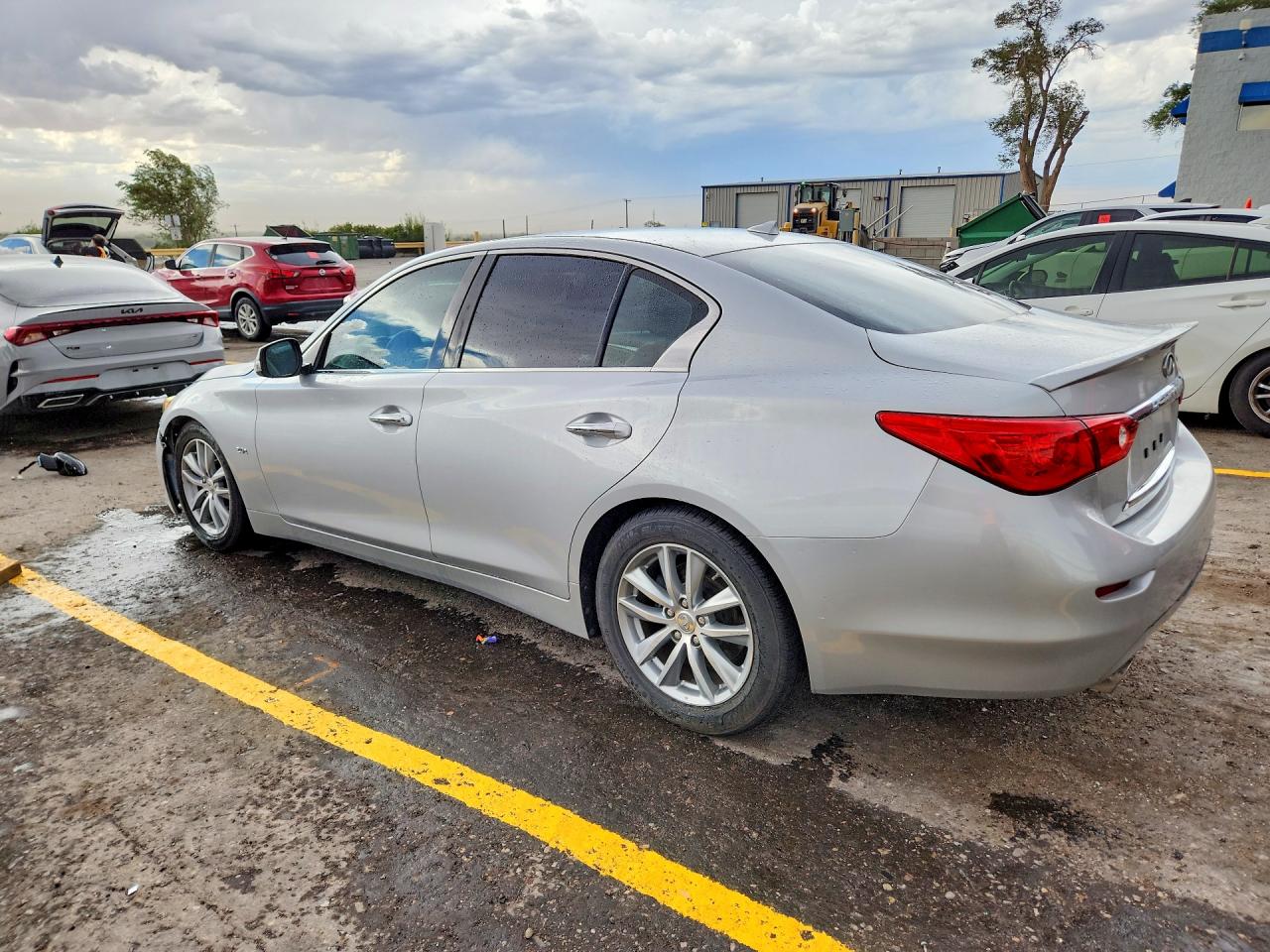 JN1CV7AP4GM201697 · 2016 INFINITI Q50 · 2/12