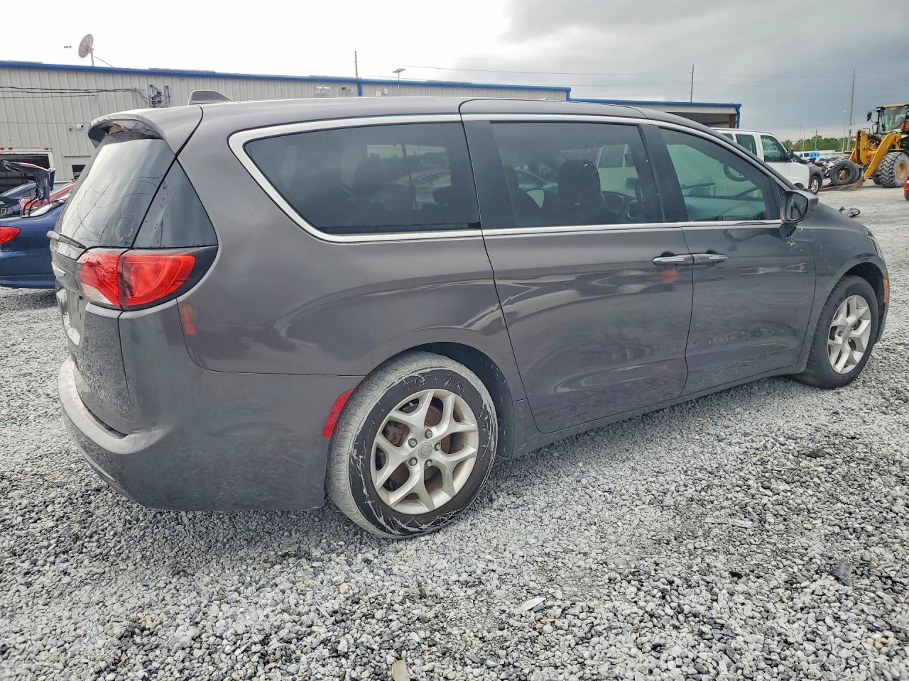 2C4RC1FG4JR126474 · 2018 CHRYSLER PACIFICA · 3/13