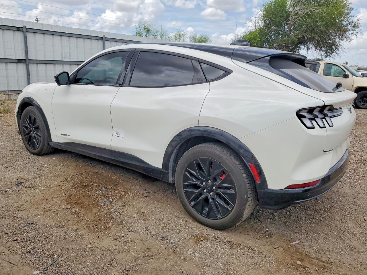 3FMTK3R7XSMA14024 · 2025 FORD MUSTANG MACH-E · 2/12