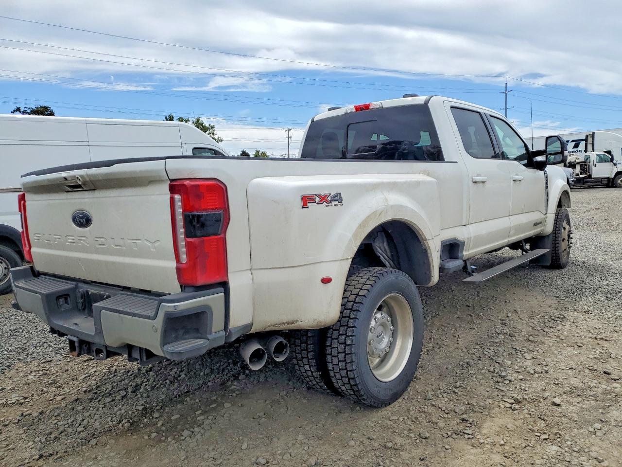 1FT8W4DT3SED24191 · 2025 FORD F450 · 3/13