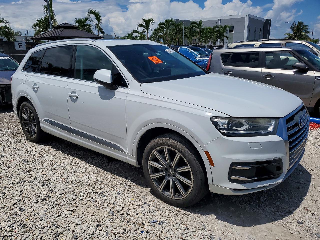 WA1LAAF79HD003482 · 2017 AUDI Q7 · 4/12