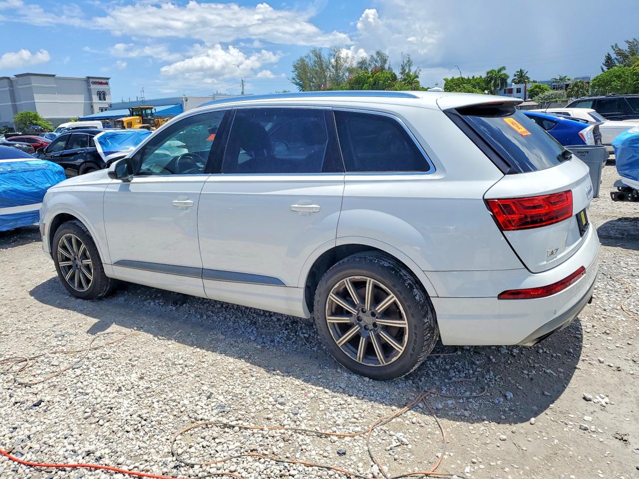 WA1LAAF79HD003482 · 2017 AUDI Q7 · 2/12