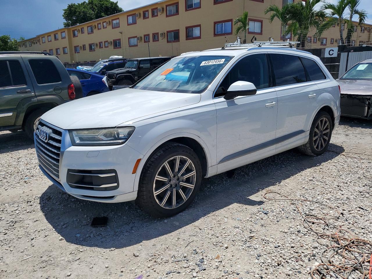 WA1LAAF79HD003482 · 2017 AUDI Q7