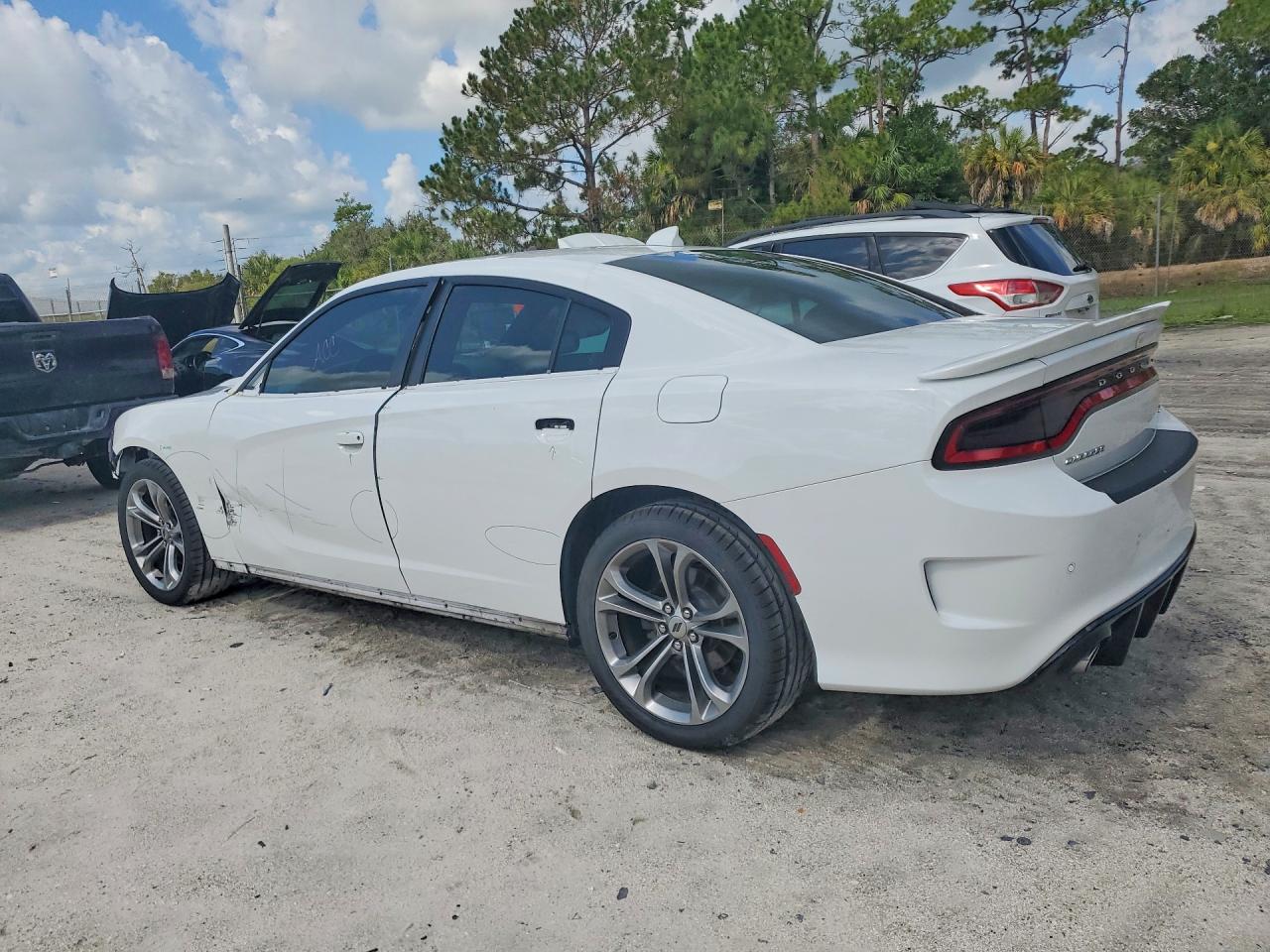2C3CDXHG1LH101189 · 2020 DODGE CHARGER · 2/13