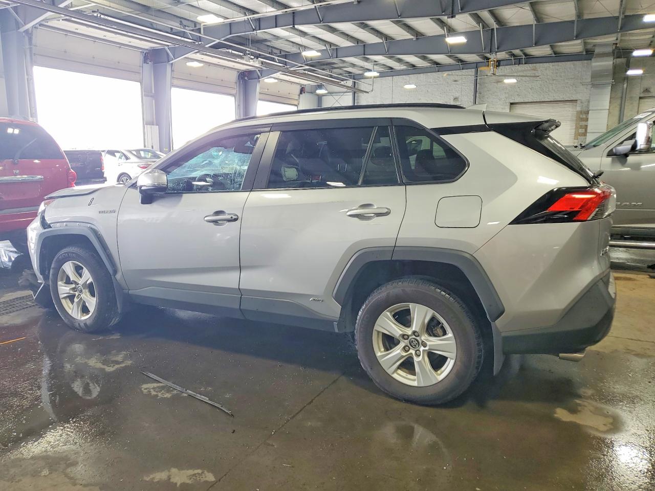 2T3R6RFV7MW007395 · 2021 TOYOTA RAV4 HYBRID · 2/13
