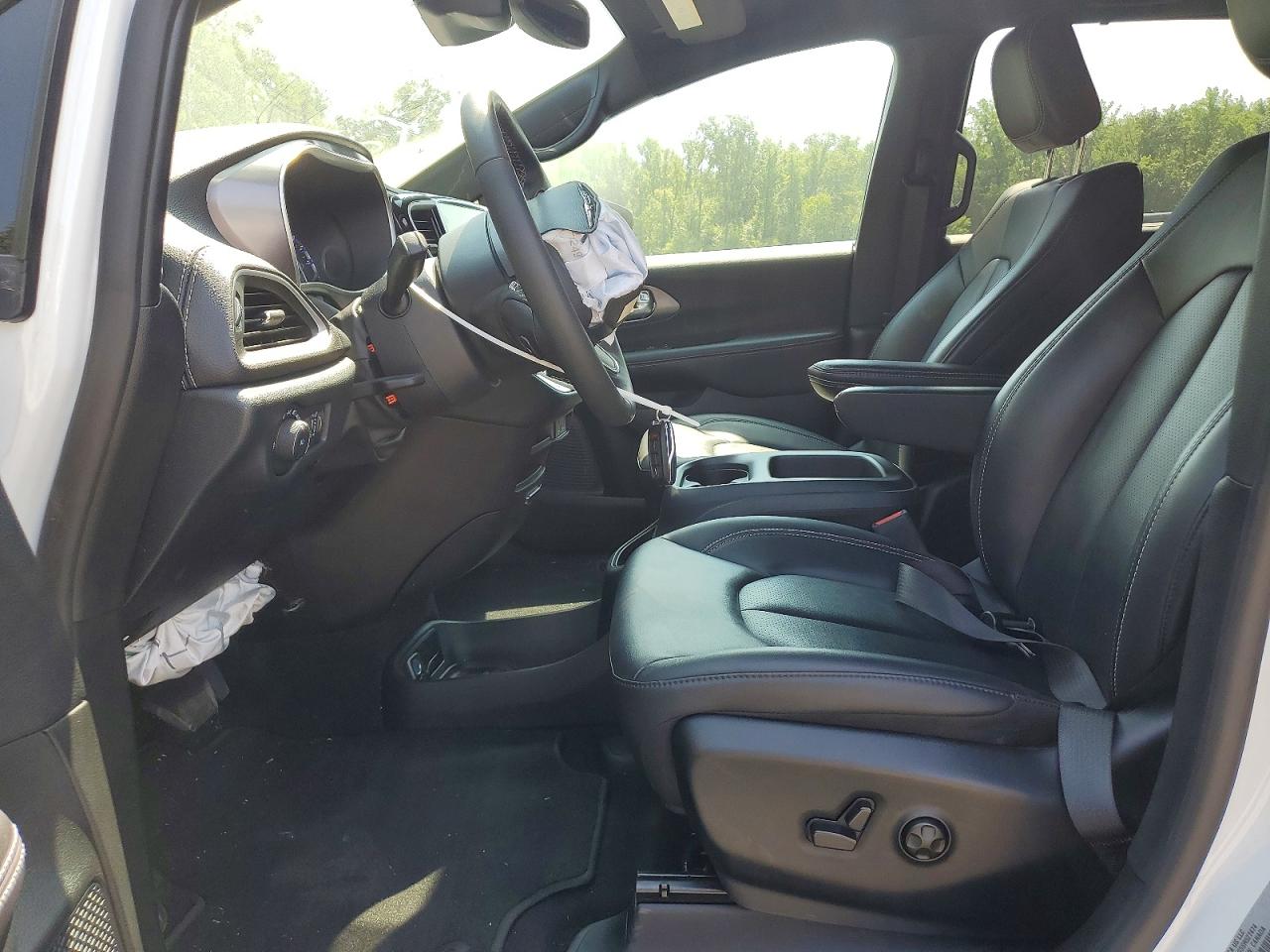 2C4RC1BG5SR527474 · 2025 CHRYSLER PACIFICA · 7/13