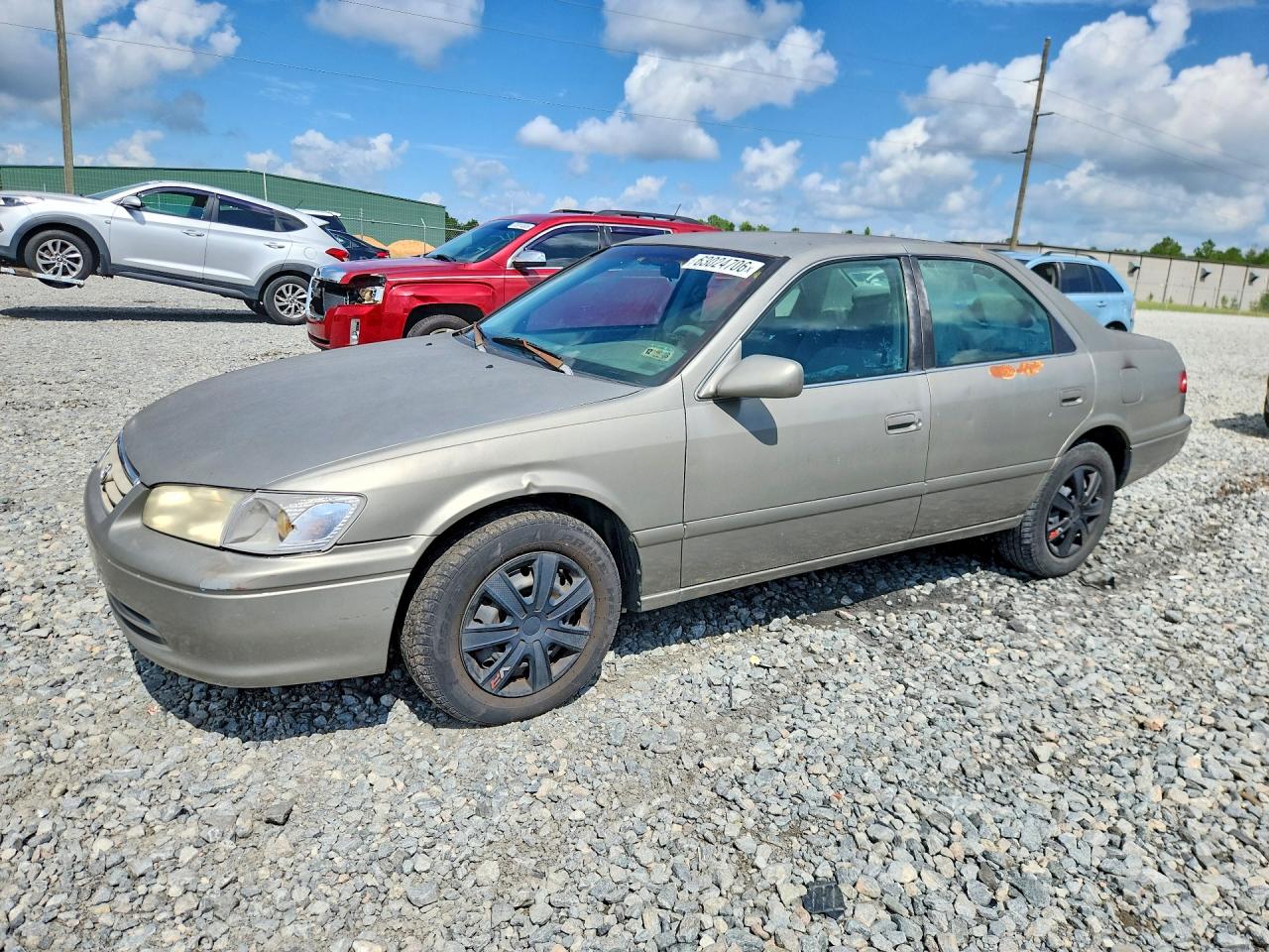 4T1BG22K4YU643434 · 2000 TOYOTA CAMRY
