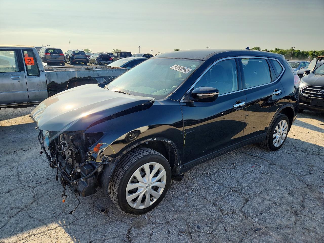 KNMAT2MV4FP534681 · 2015 NISSAN ROGUE
