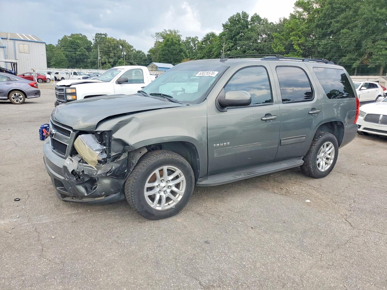 1GNSCAE00BR155135 · 2011 CHEVROLET TAHOE
