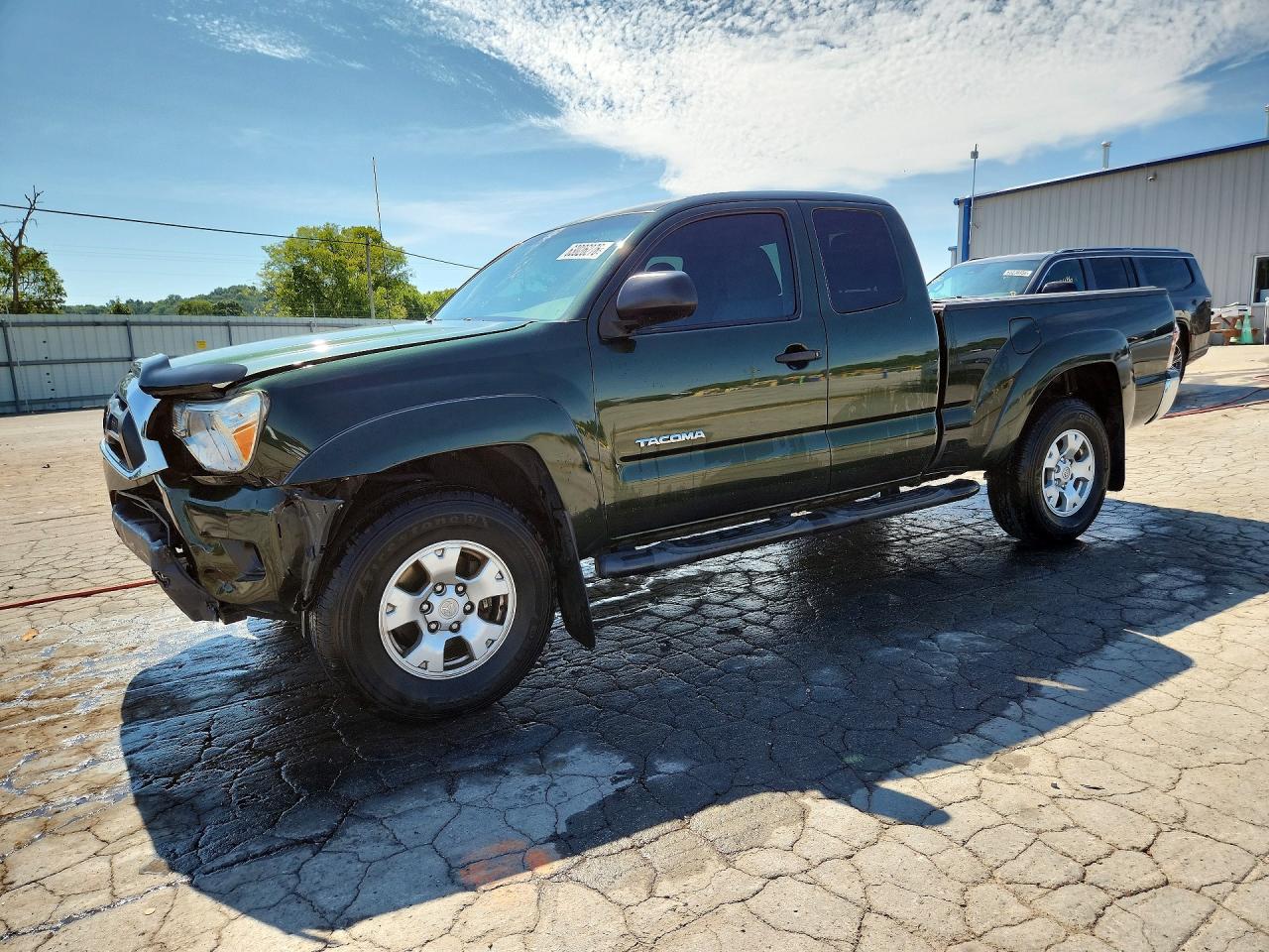 5TFUU4EN6EX093588 · 2014 TOYOTA TACOMA