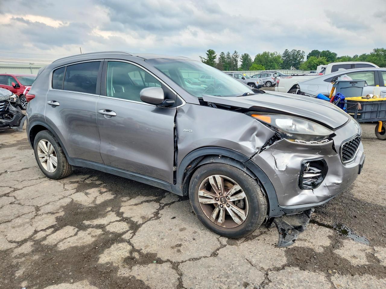 KNDPMCAC6H7035027 · 2017 KIA SPORTAGE · 4/13