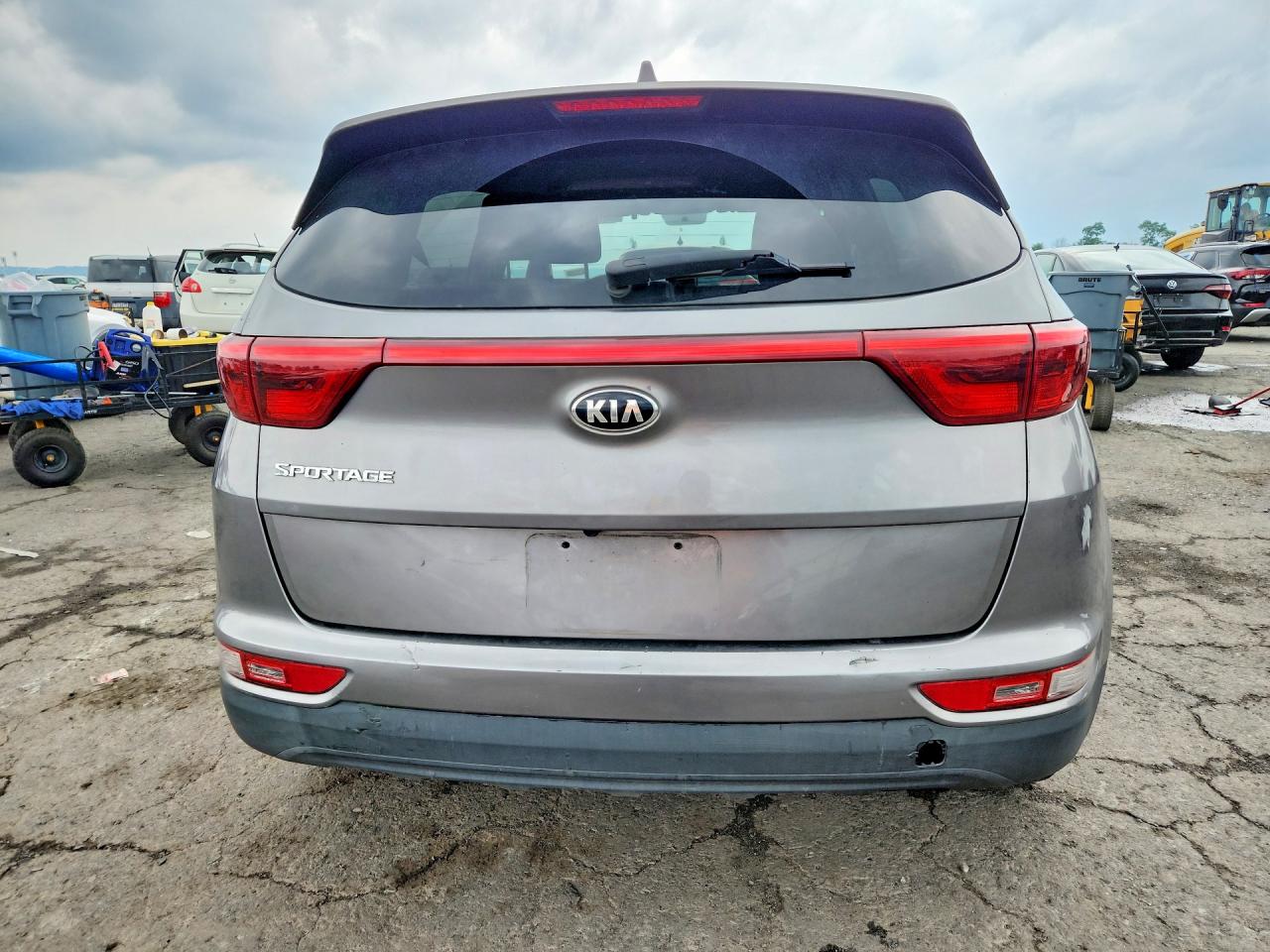 KNDPMCAC6H7035027 · 2017 KIA SPORTAGE · 6/13