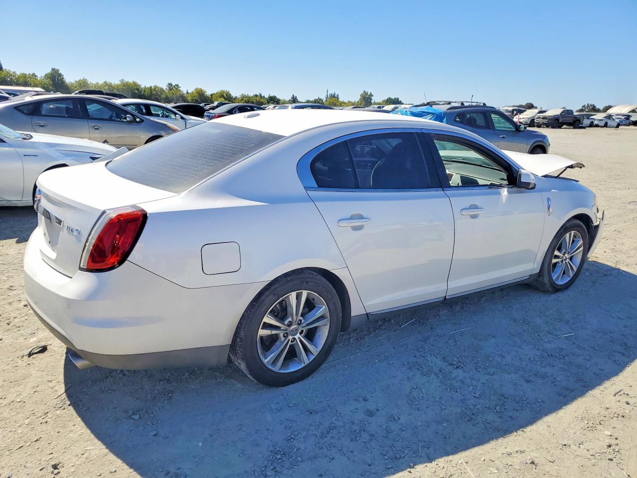 1LNHL9DRXAG601251 · 2010 LINCOLN MKS · 3/12