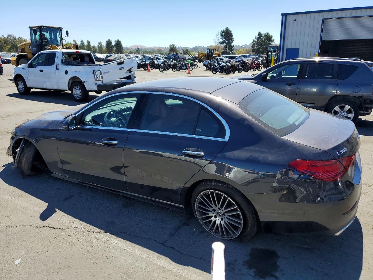 W1KAF4GB3SR294600 · 2025 MERCEDES-BENZ C · 2/12