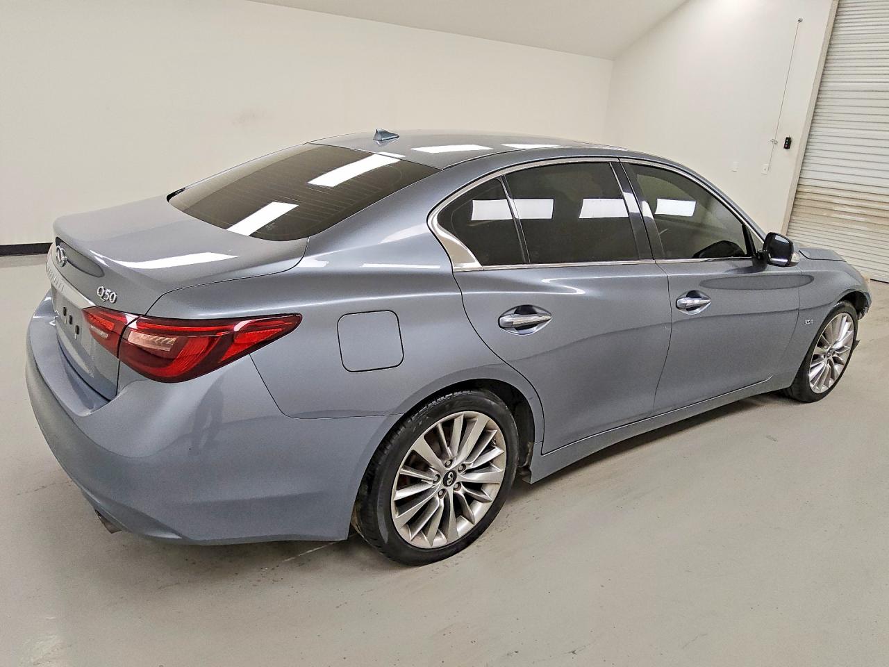 JN1EV7AP2JM355924 · 2018 INFINITI Q50 · 3/12