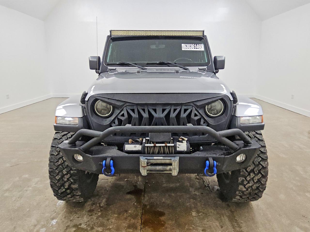 1C4HJXEG2JW207034 · 2018 JEEP WRANGLER UNLIMITED · 5/13